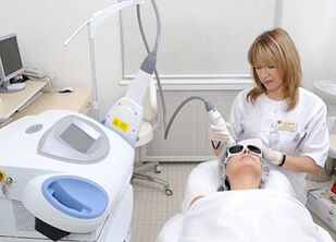 pro e contro del ringiovanimento della pelle del viso frazionato con un laser